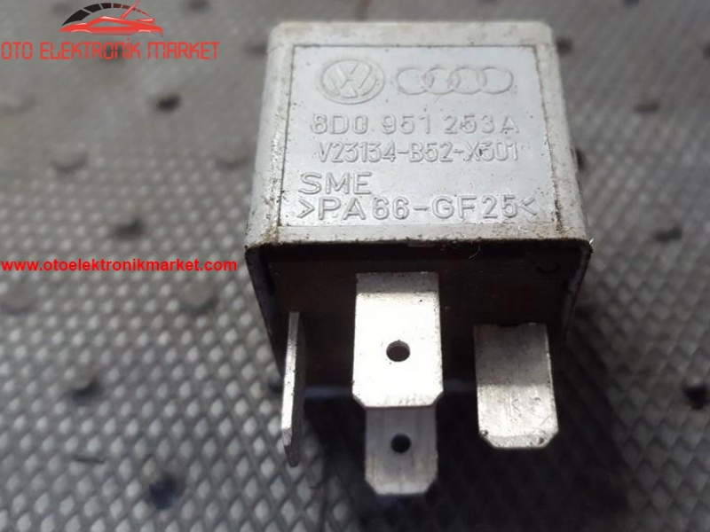 V23134-B52-X301 | V23134-B52-X301 OTO ELEKTRONİK MARKET OTO BEYİN RÖLESİ